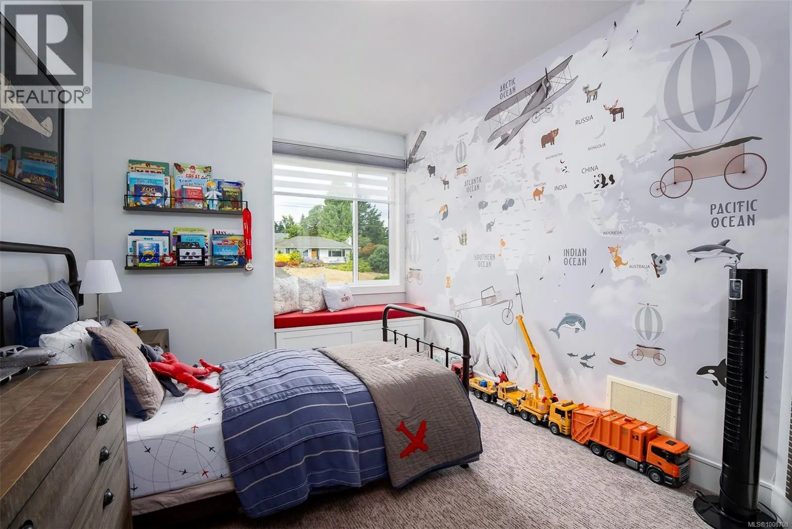 2498 Lynburn Cres