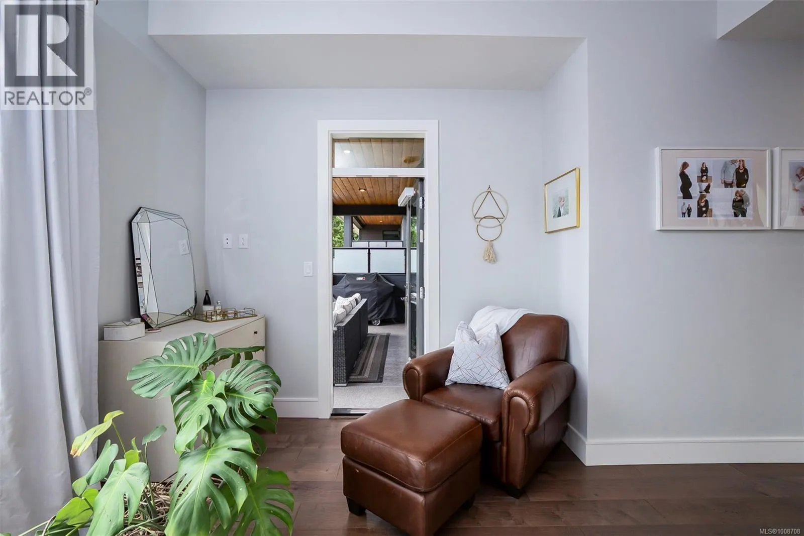 2498 Lynburn Cres