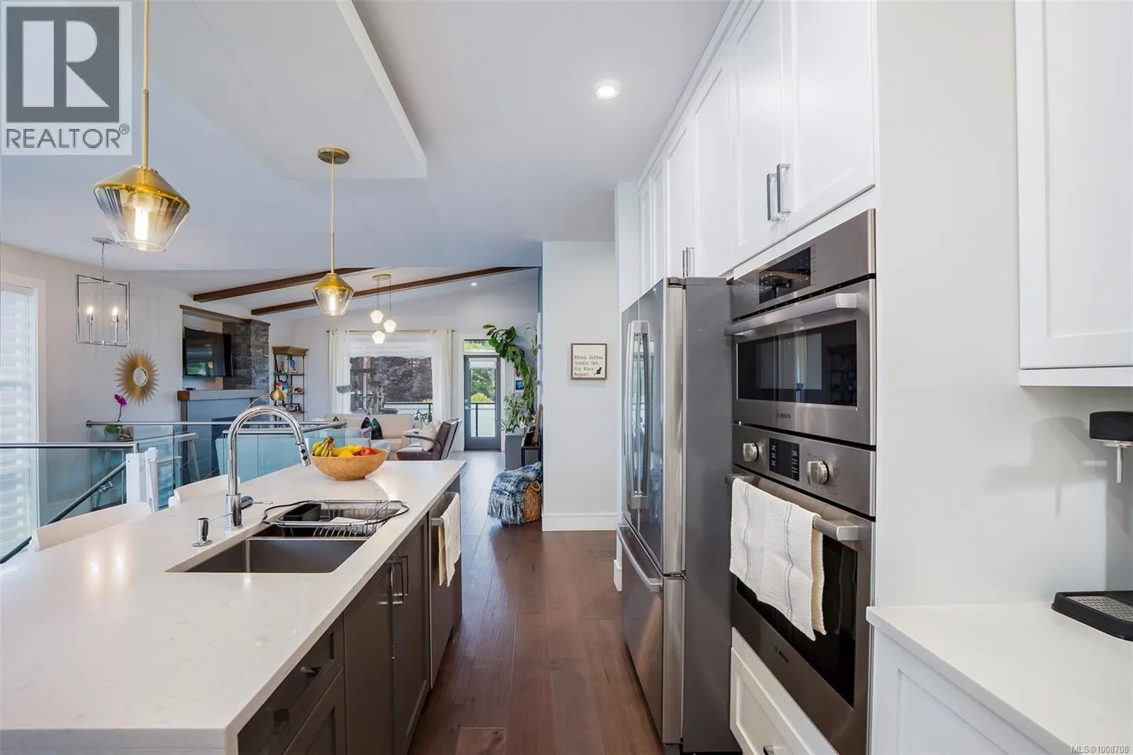2498 Lynburn Cres