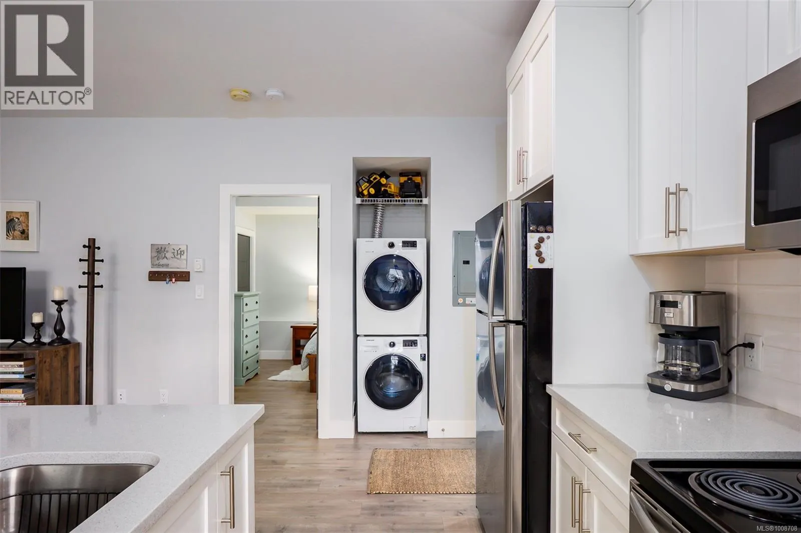 2498 Lynburn Cres