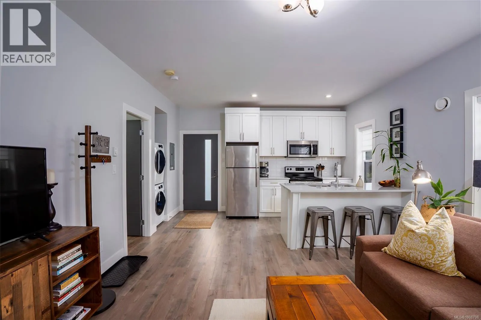 2498 Lynburn Cres