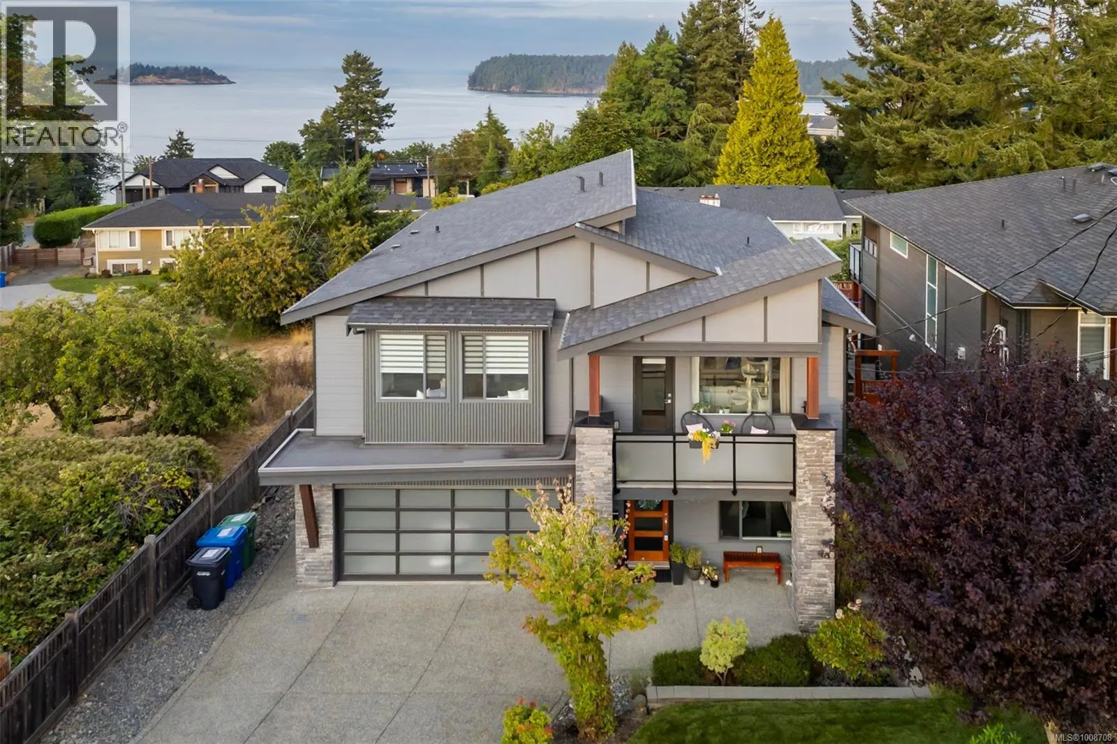 2498 Lynburn Cres