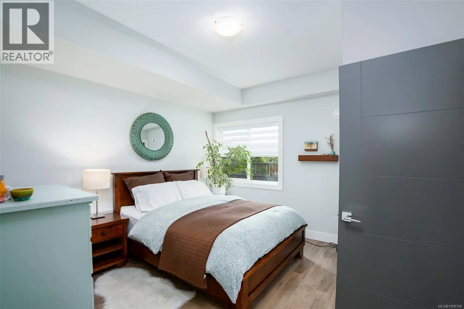 2498 Lynburn Cres