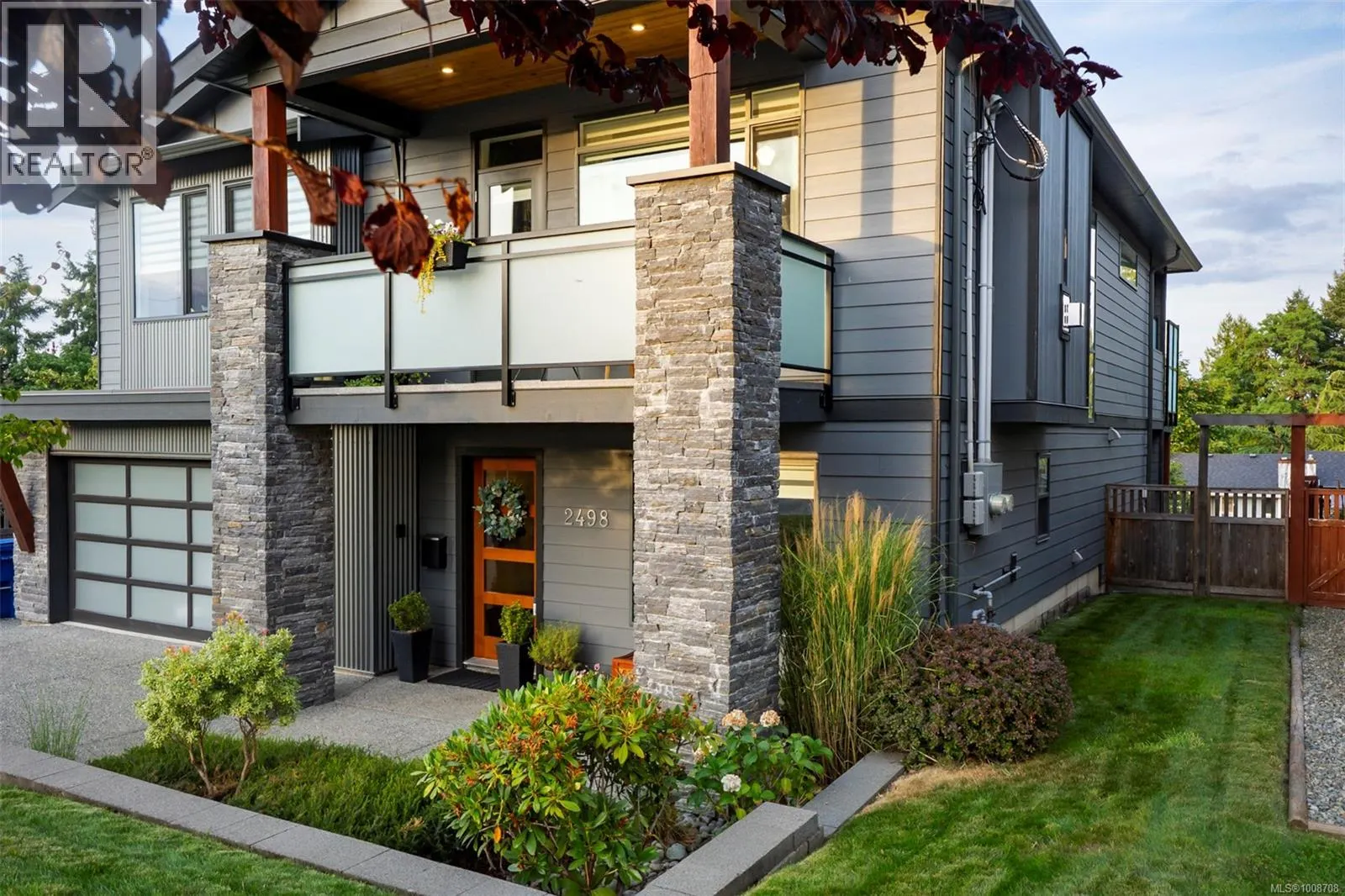 2498 Lynburn Cres