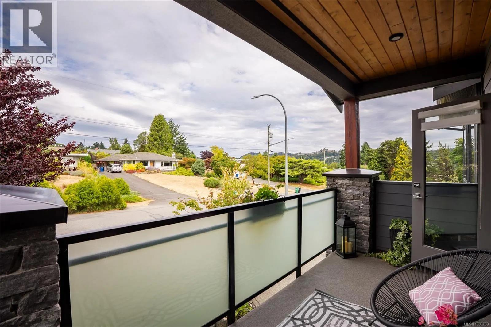 2498 Lynburn Cres