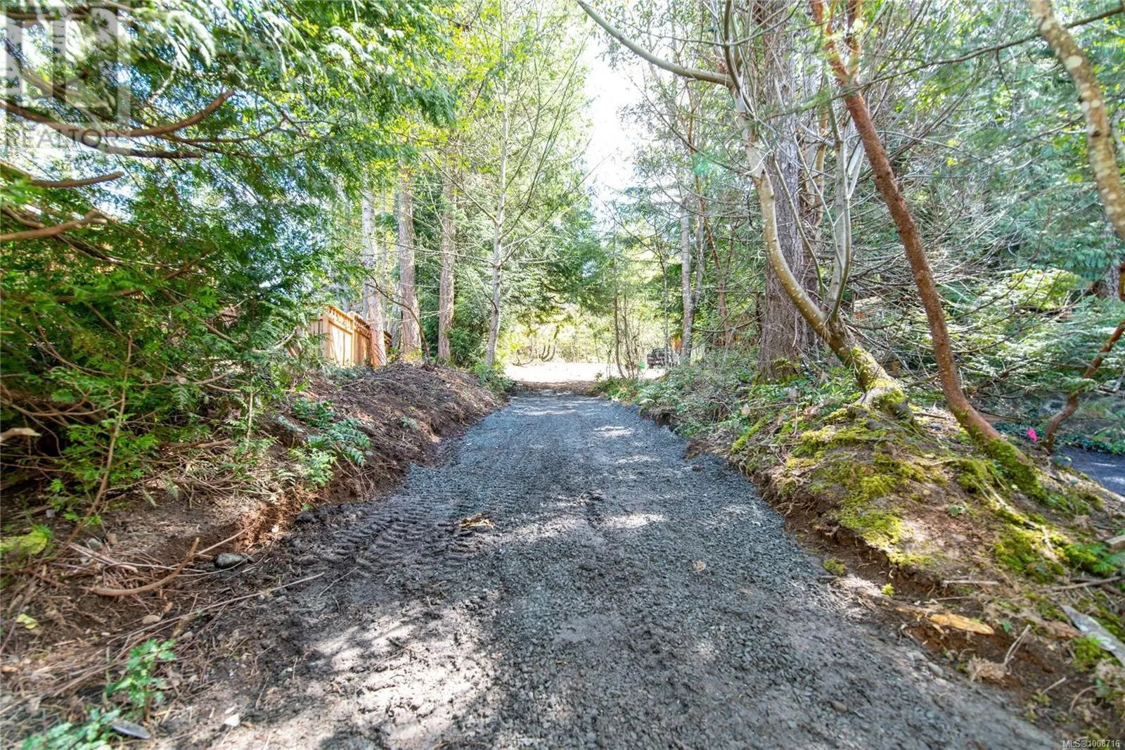 855 Cuaulta Cres