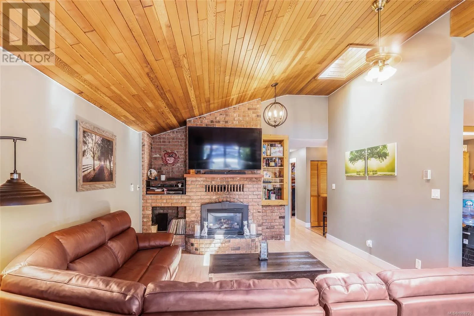5624 Metral Dr