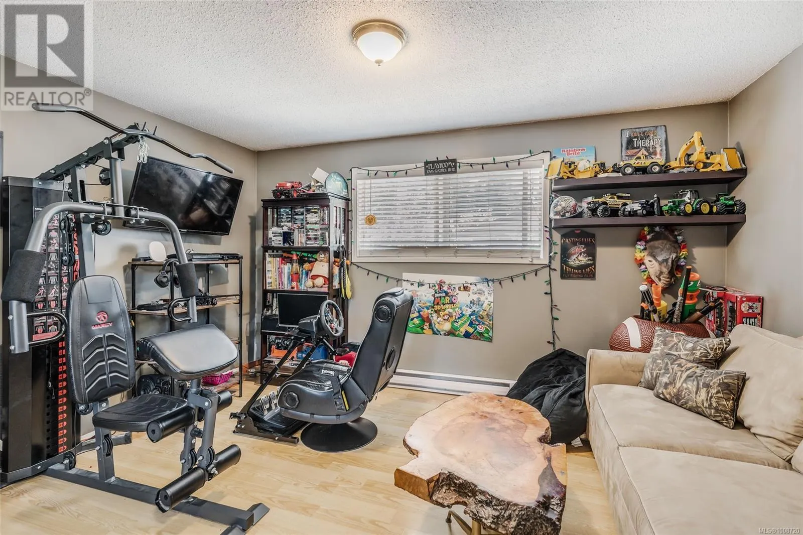 5624 Metral Dr