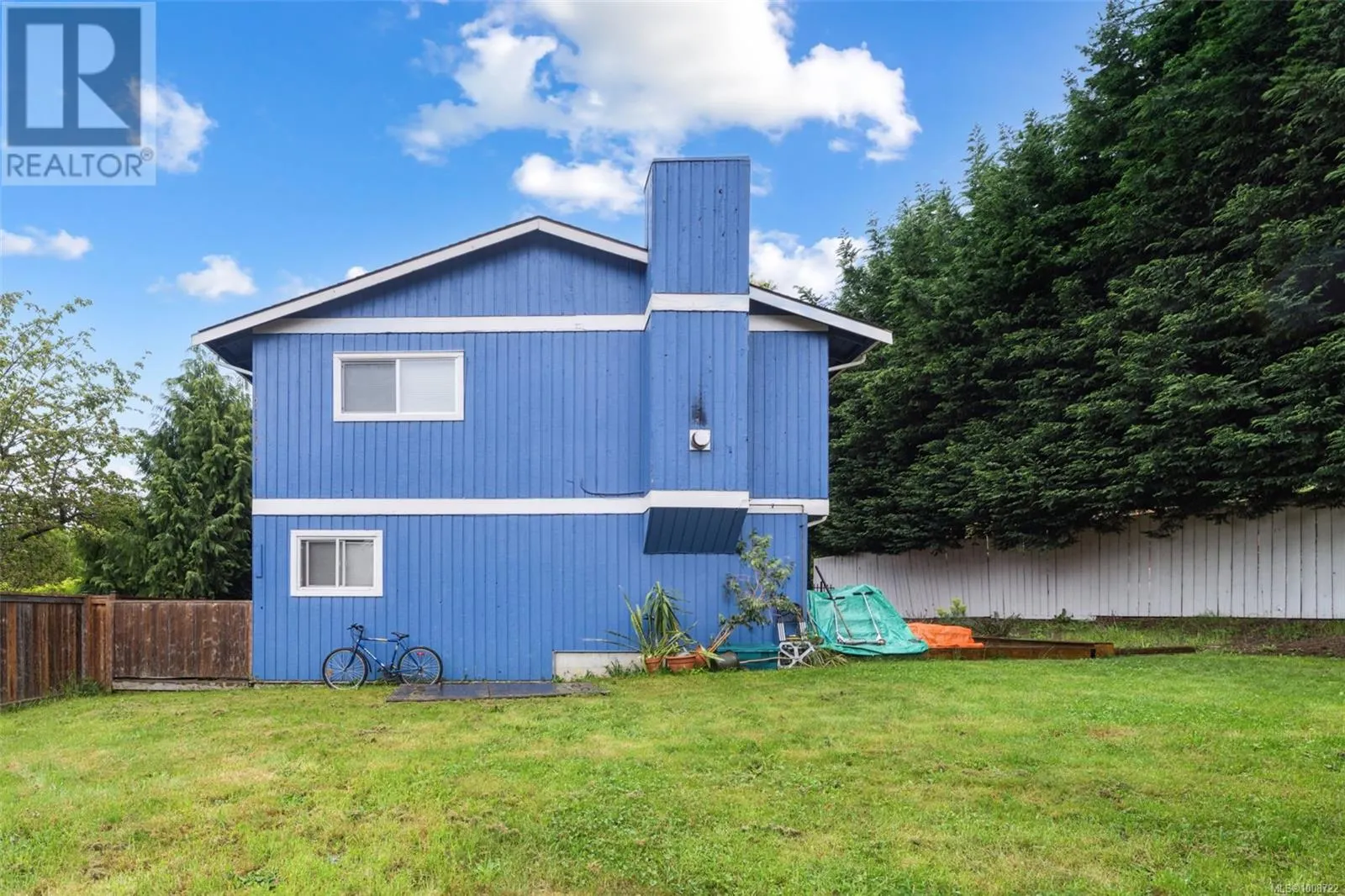 798 Cecil Blogg Dr