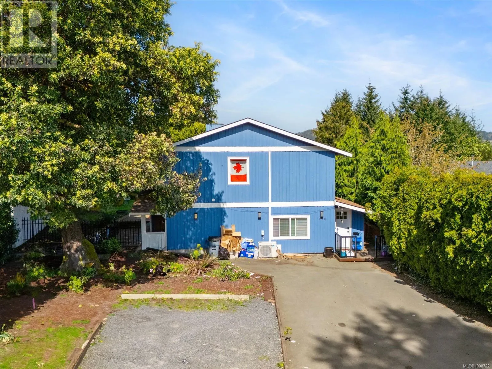 798 Cecil Blogg Dr