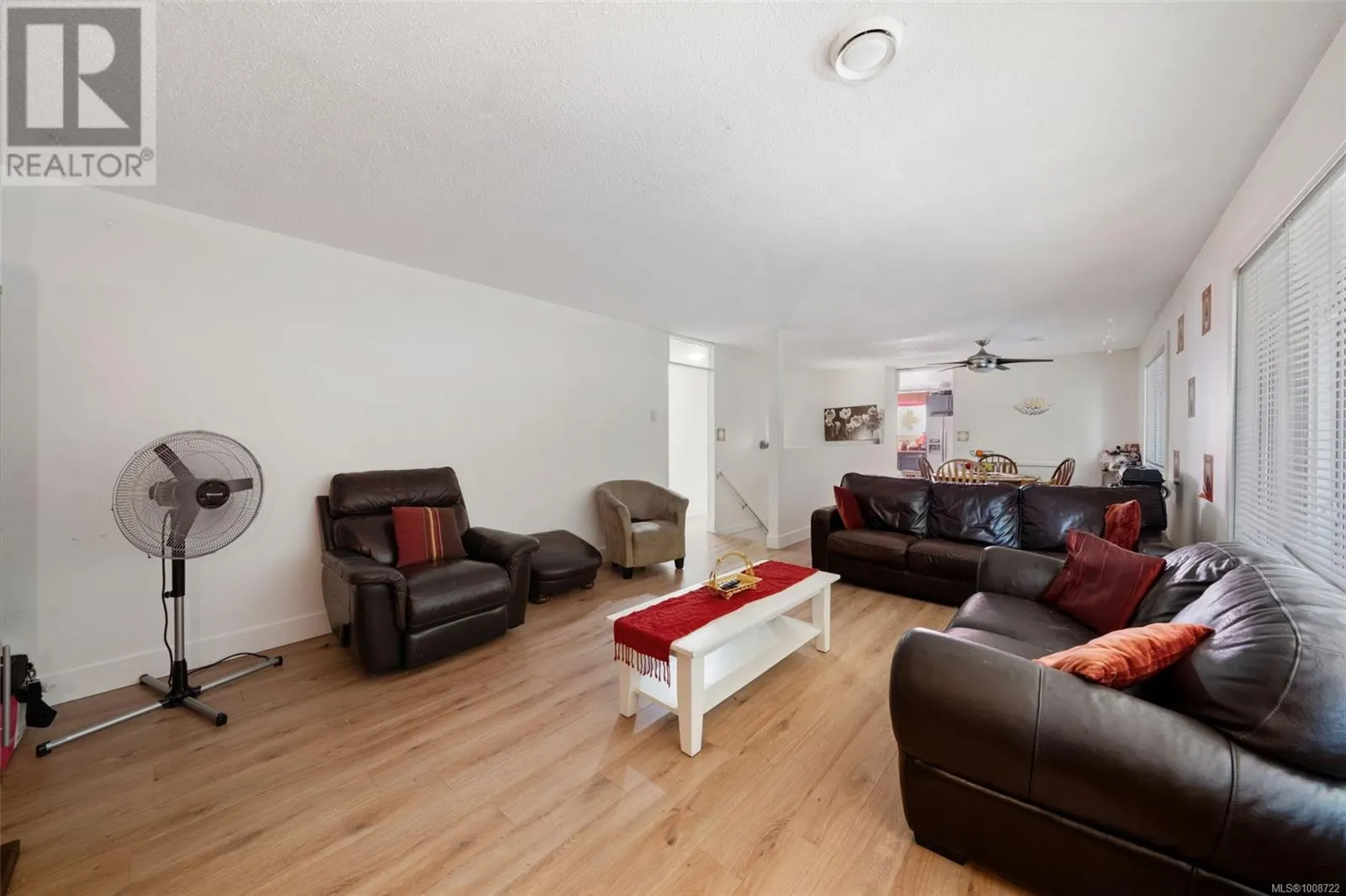 798 Cecil Blogg Dr