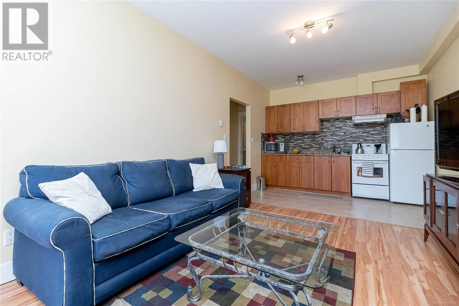 555 Leaside Ave