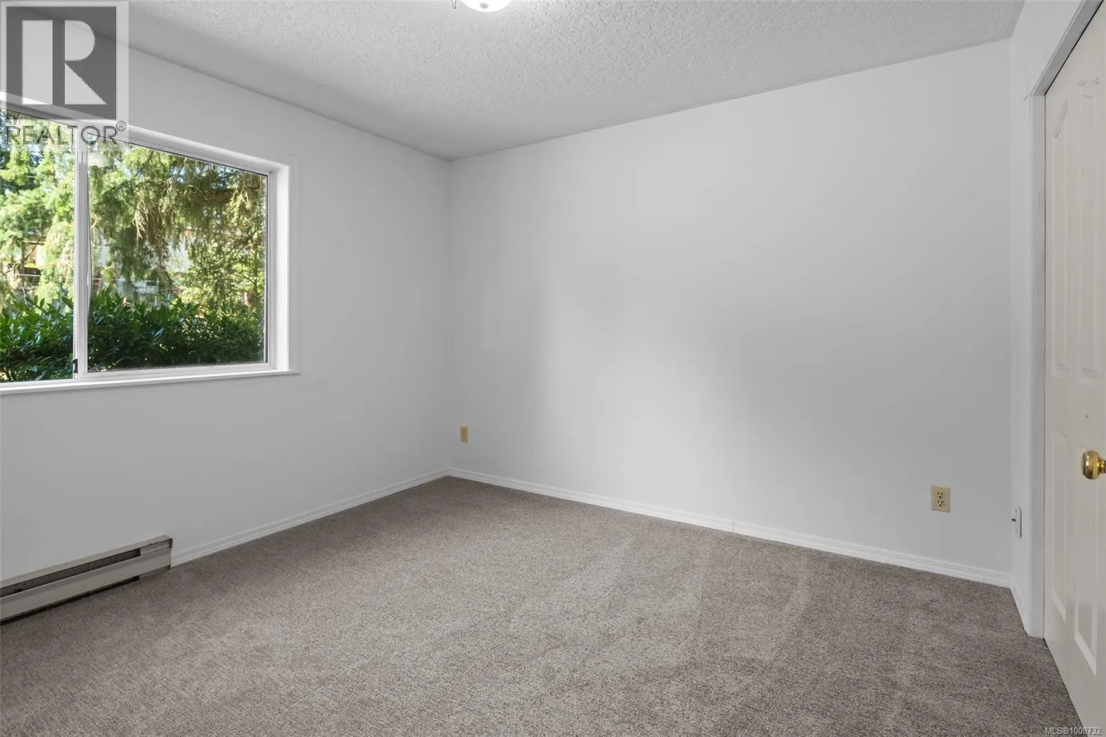 105 Rockcliffe Pl