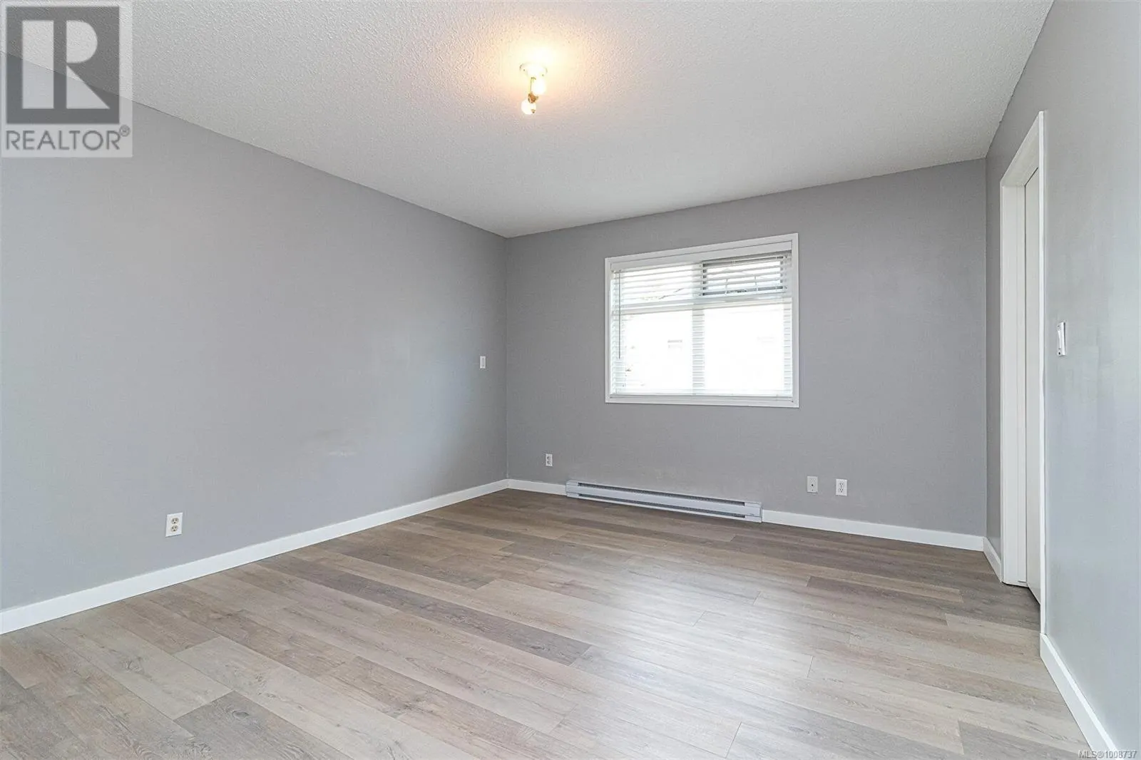9445 Canora Rd
