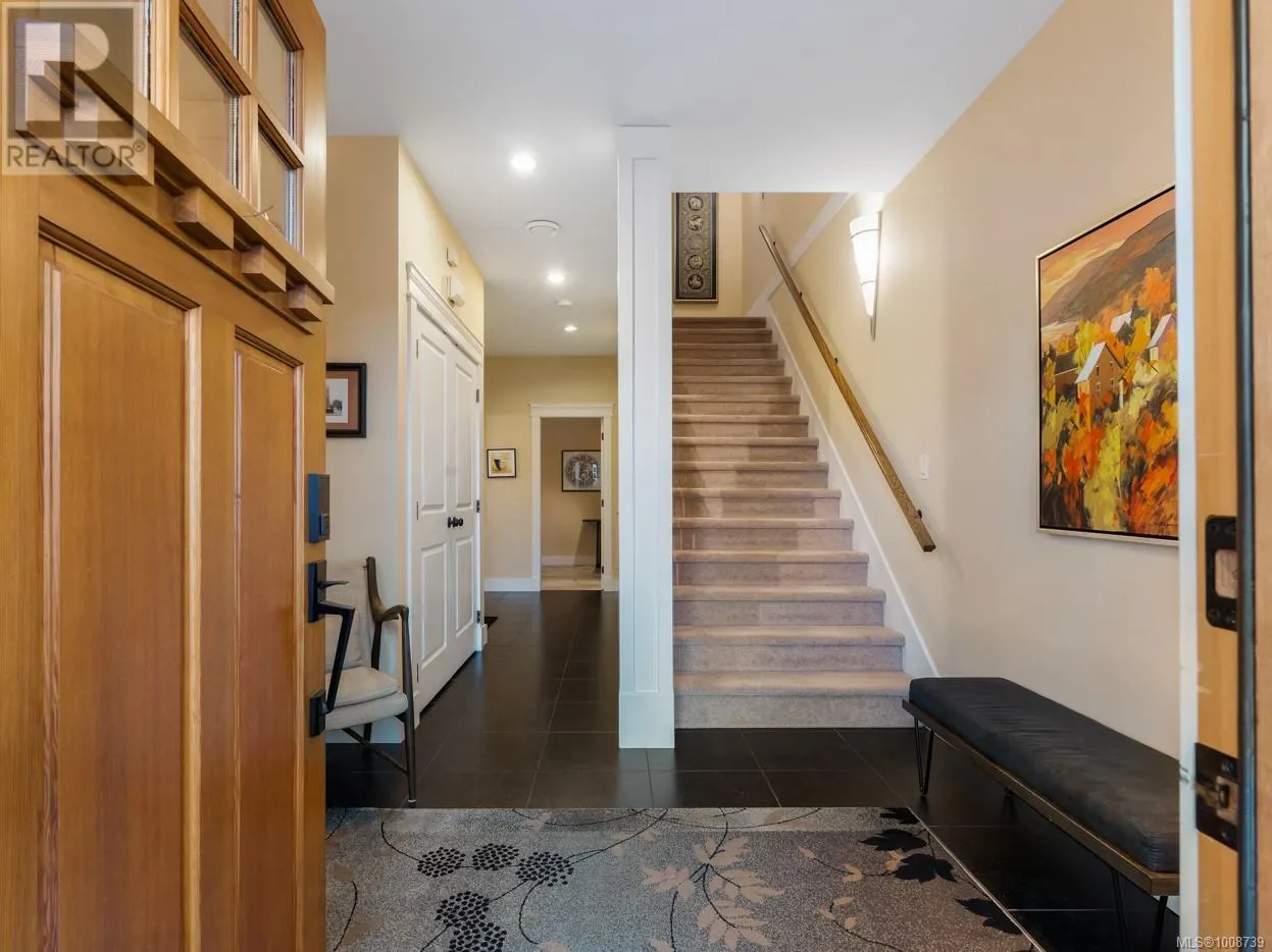 6 614 Granrose Terr