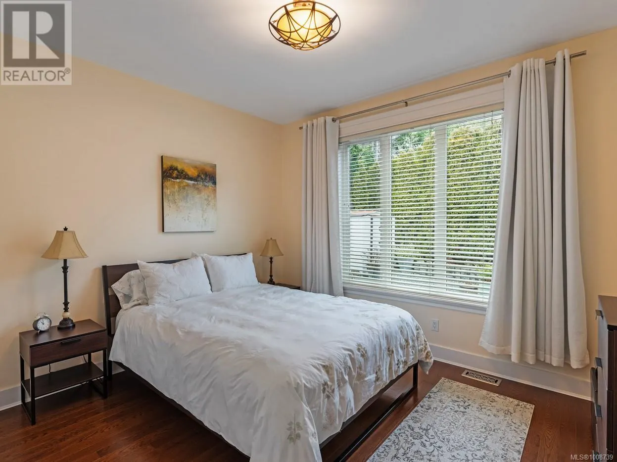 6 614 Granrose Terr