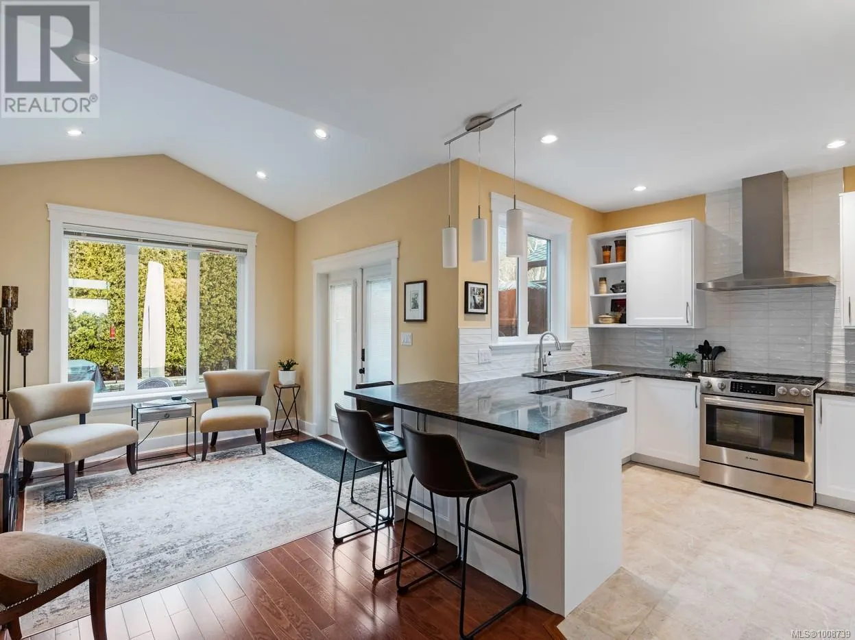 6 614 Granrose Terr