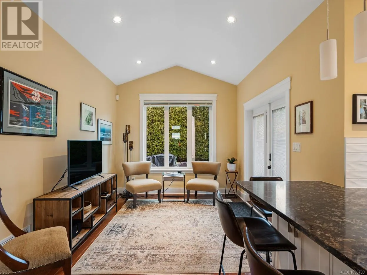 6 614 Granrose Terr