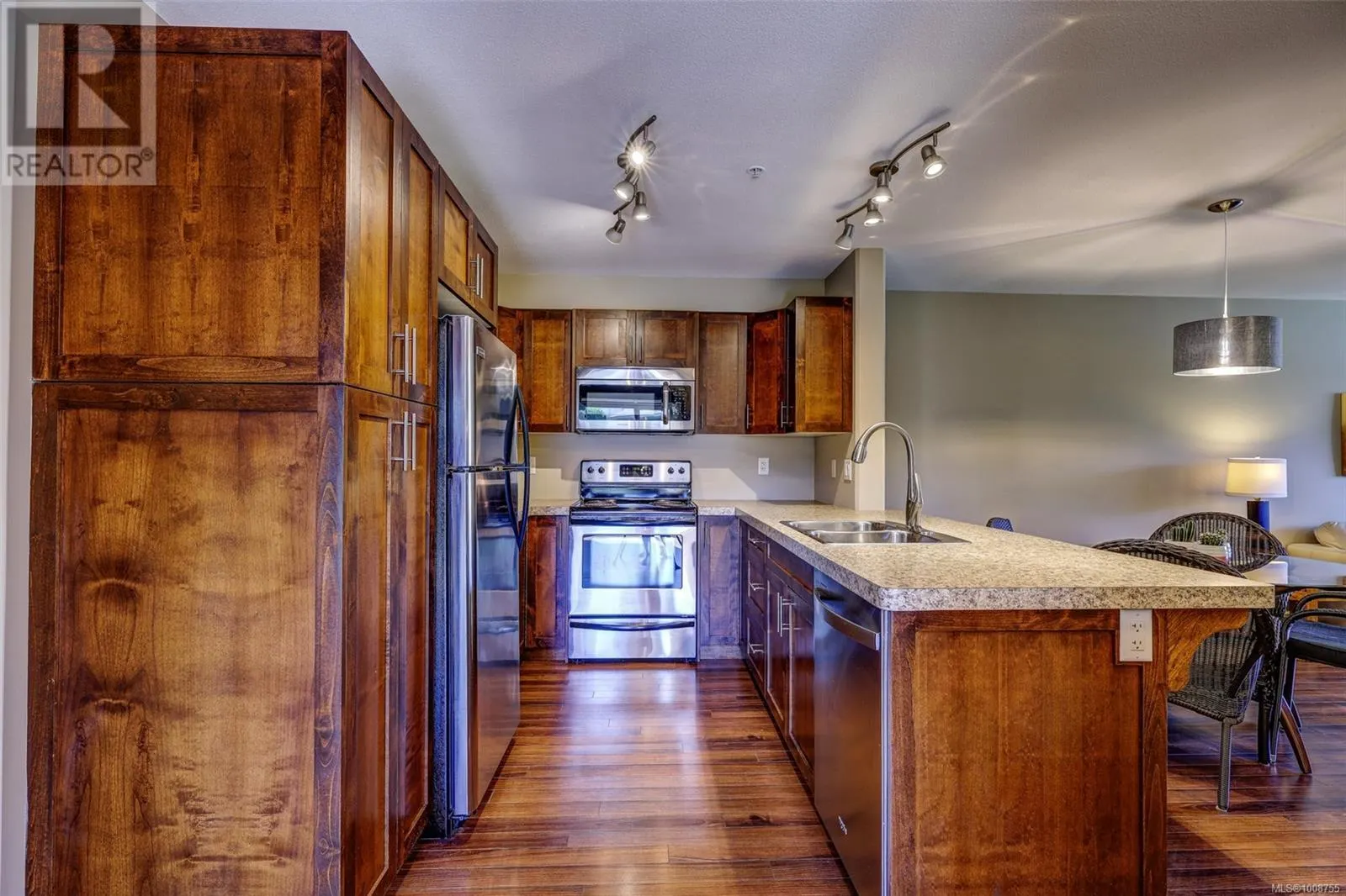 101 5945 Kaden Pl