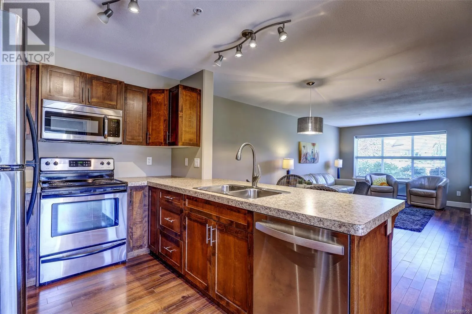 101 5945 Kaden Pl