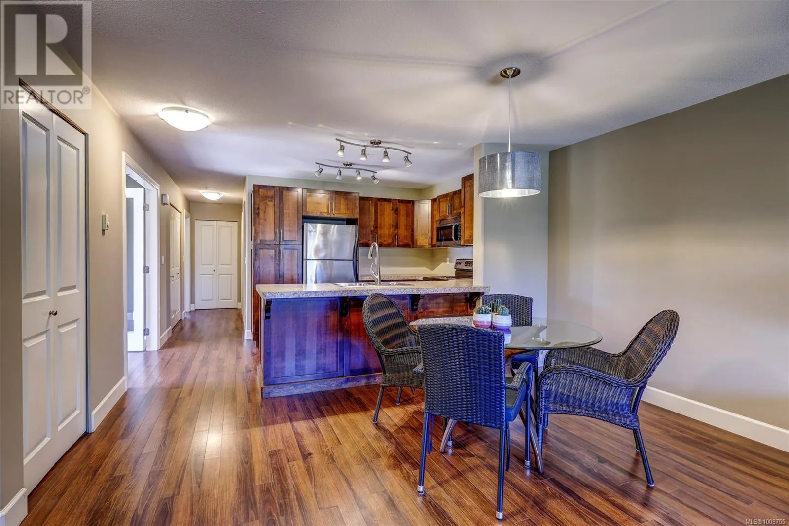 101 5945 Kaden Pl