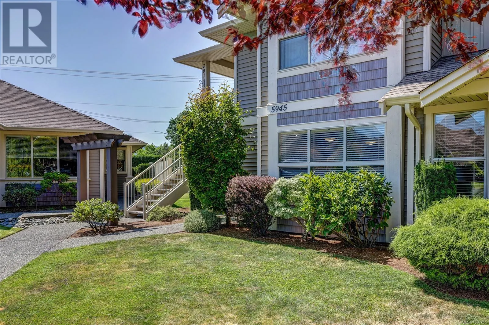 101 5945 Kaden Pl