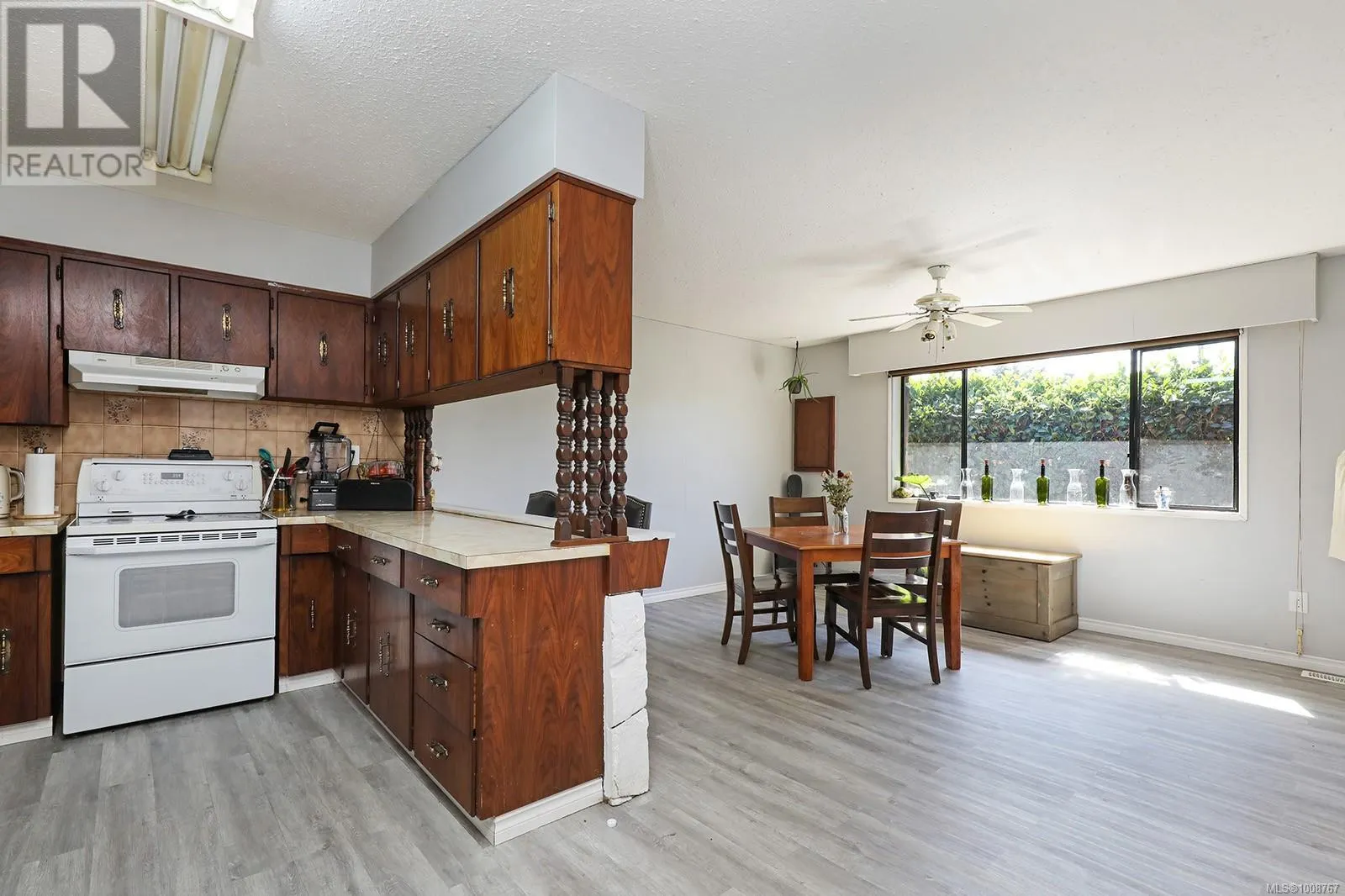 2780 Dunsmuir Ave