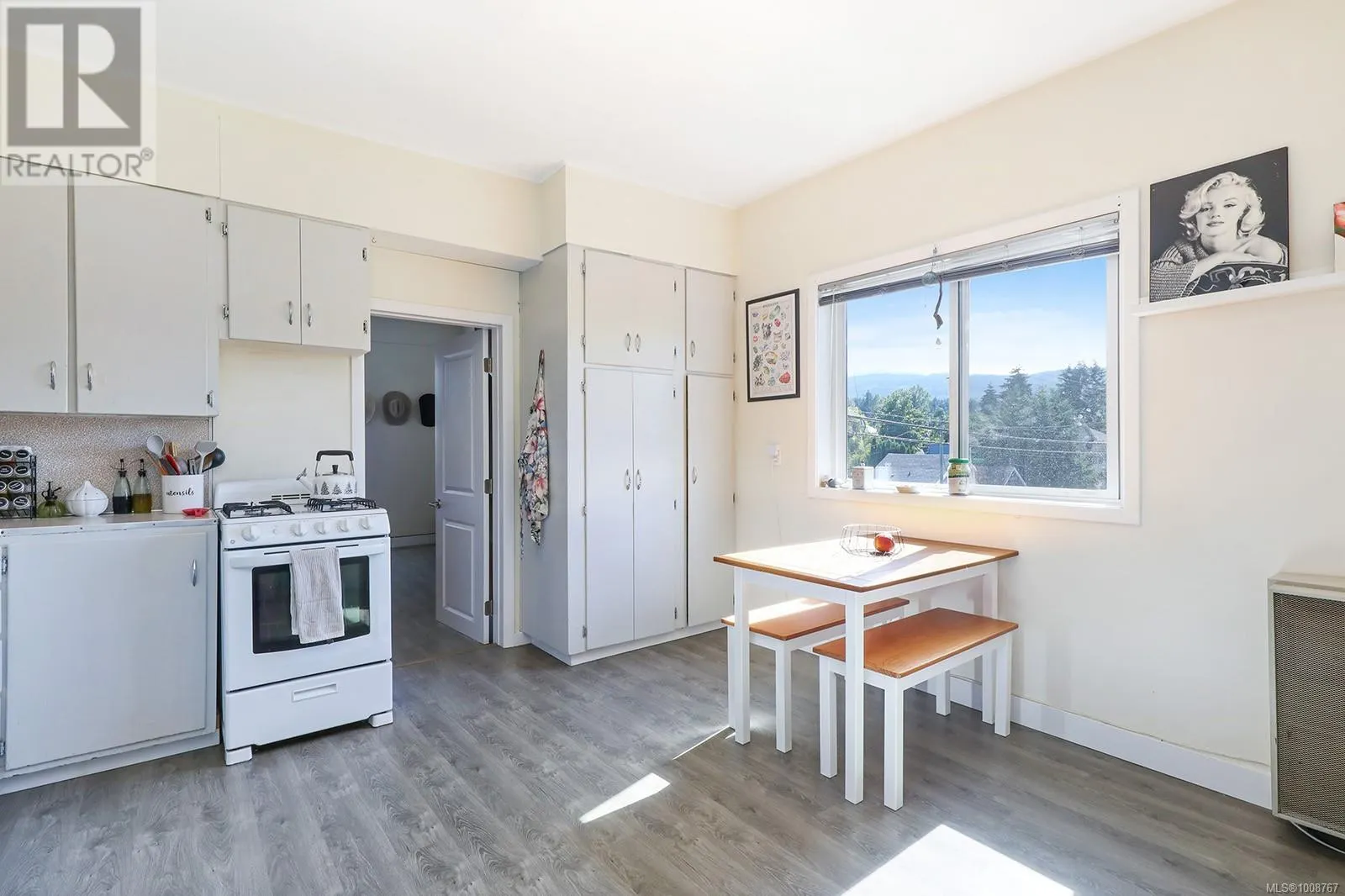 2780 Dunsmuir Ave