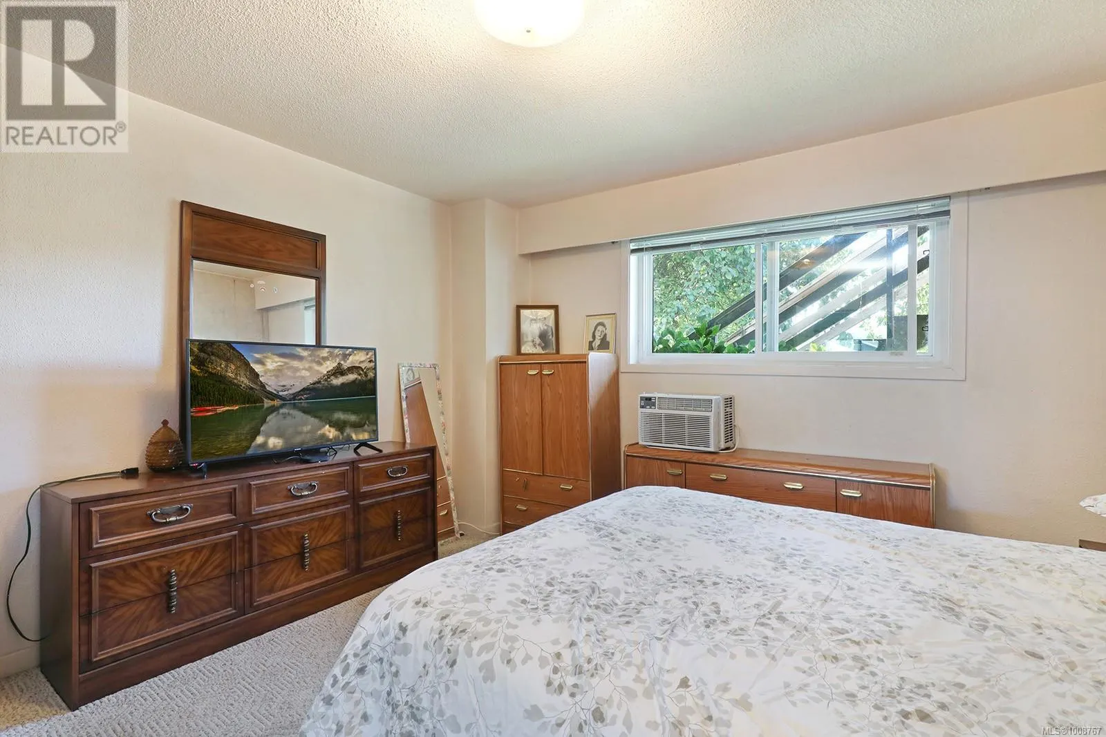 2780 Dunsmuir Ave
