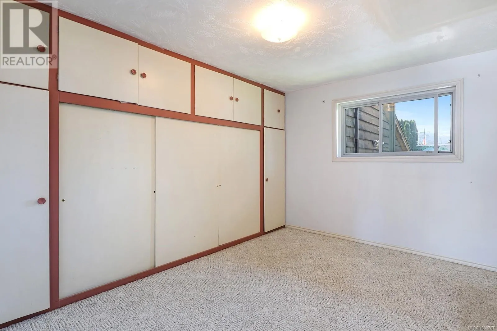 2780 Dunsmuir Ave