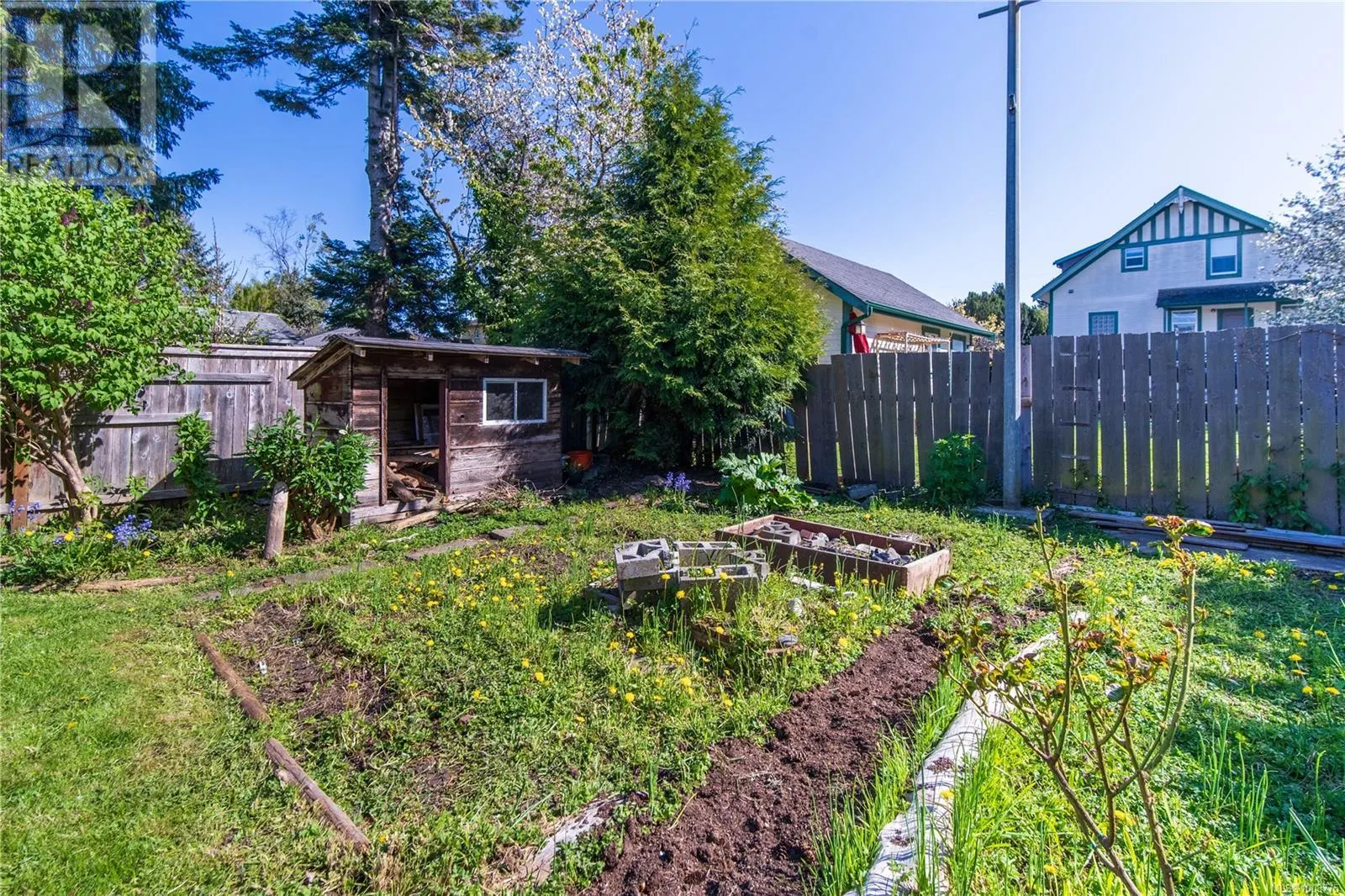 1111 Mckenzie St