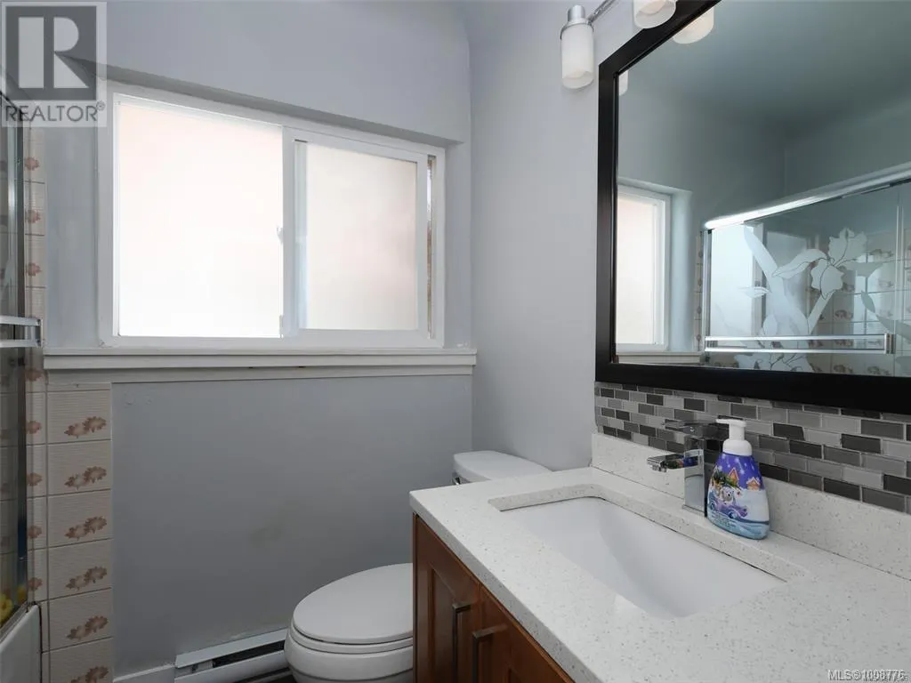 85 Battleford Ave