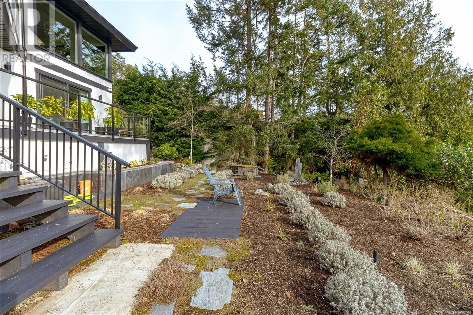 3483 Schooner Rd