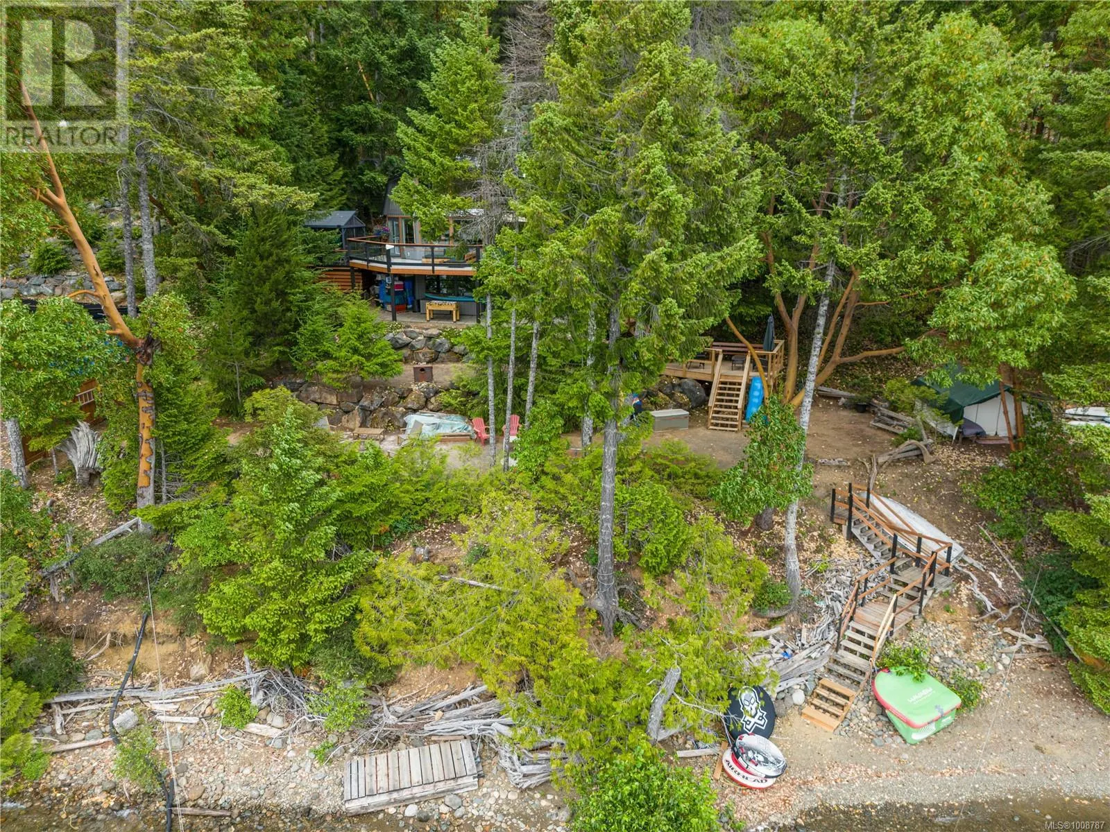 Lot 409 3664 Horne Lake Caves Rd