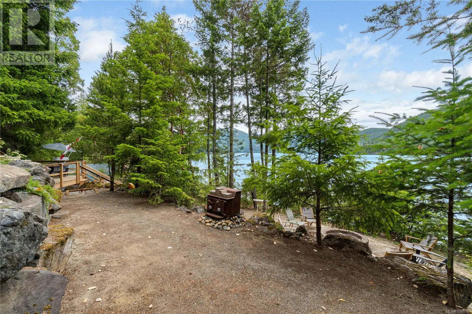 Lot 409 3664 Horne Lake Caves Rd