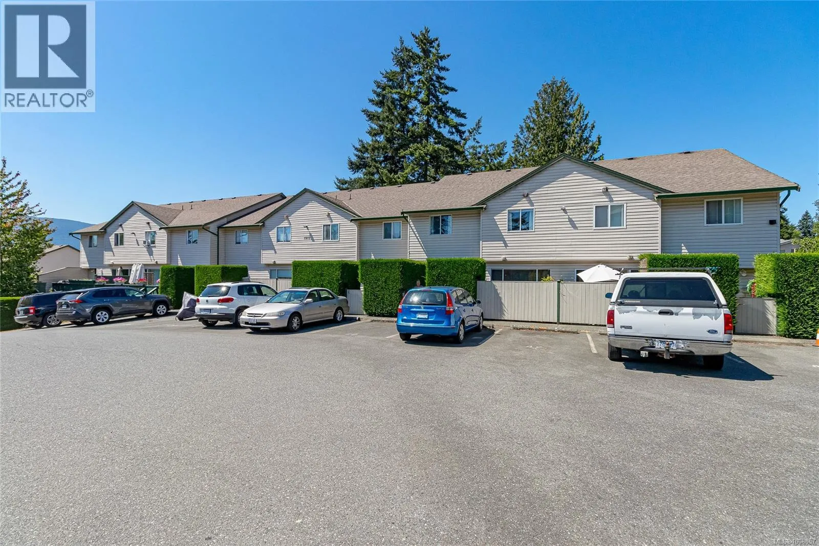 5 1910 Bowen Rd