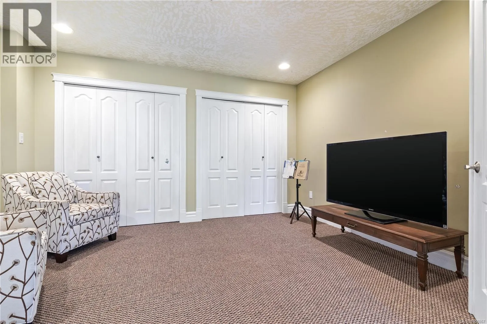 3361 Hatley Dr