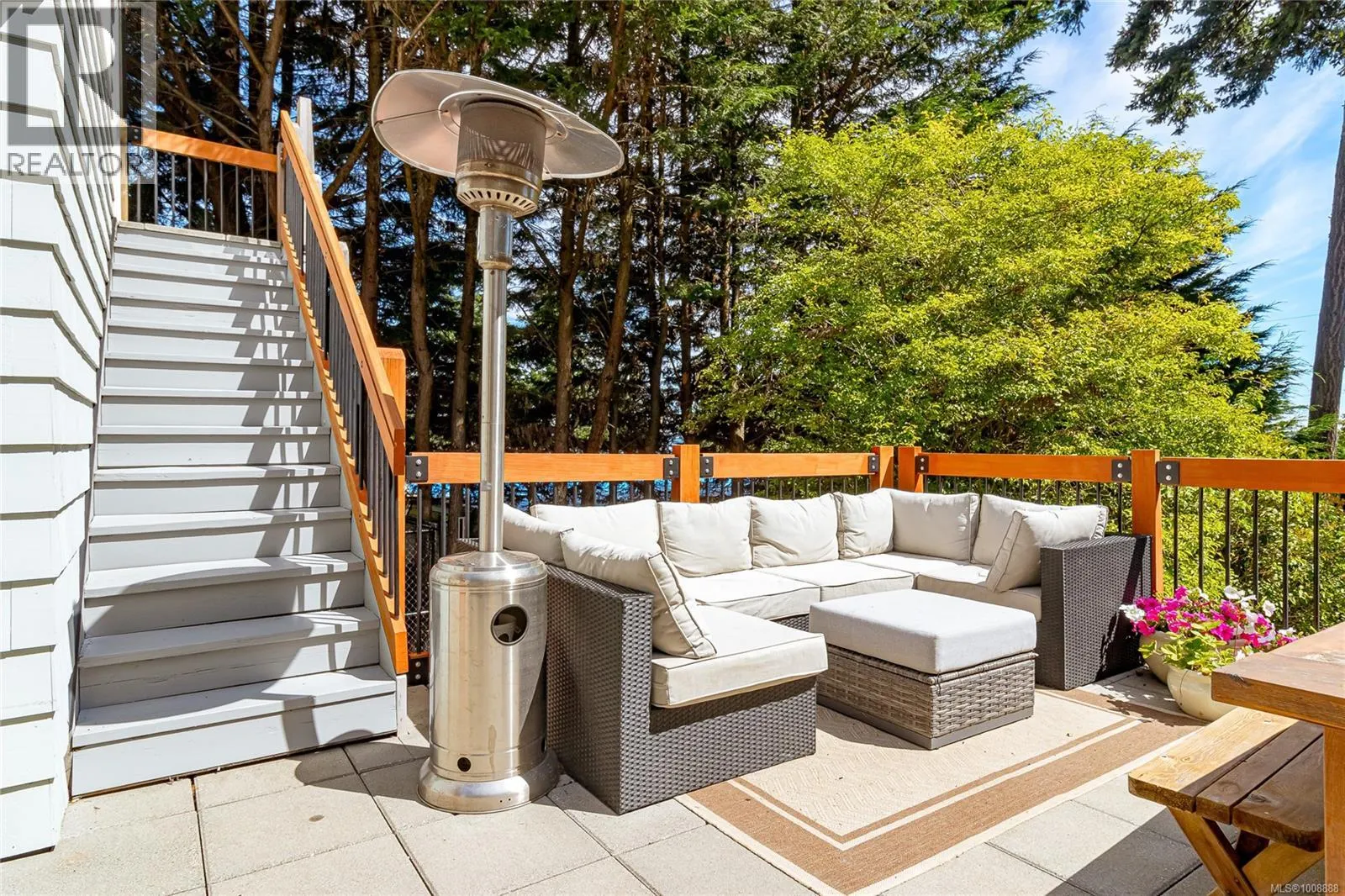 8565 Bourne Terr