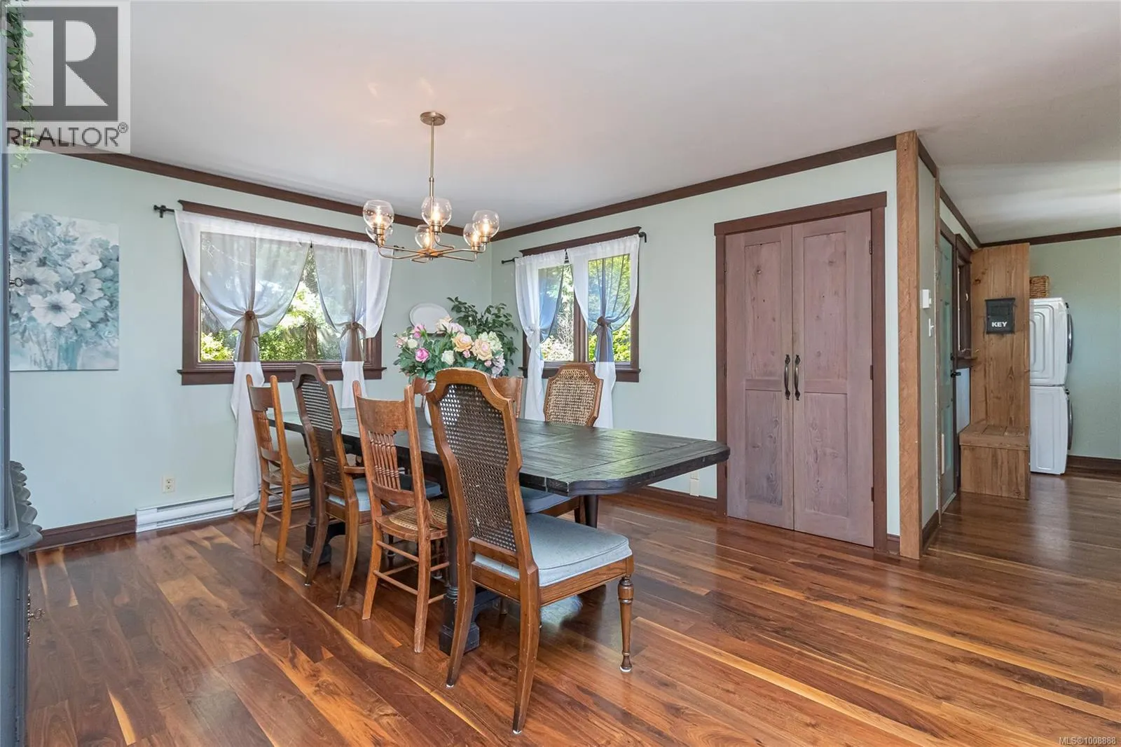 8565 Bourne Terr
