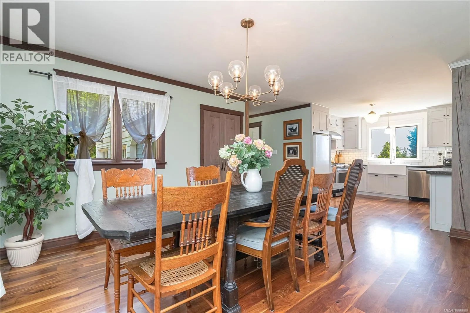 8565 Bourne Terr