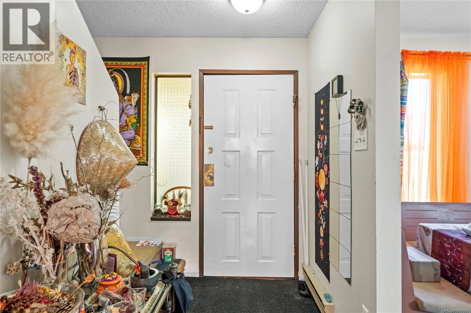 B 1060 St. George Cres