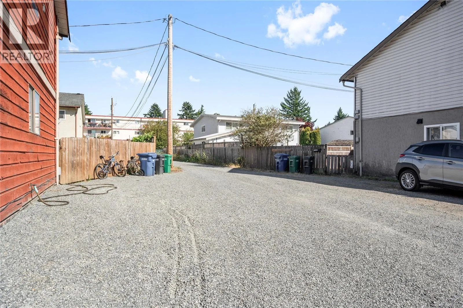 B 1060 St. George Cres