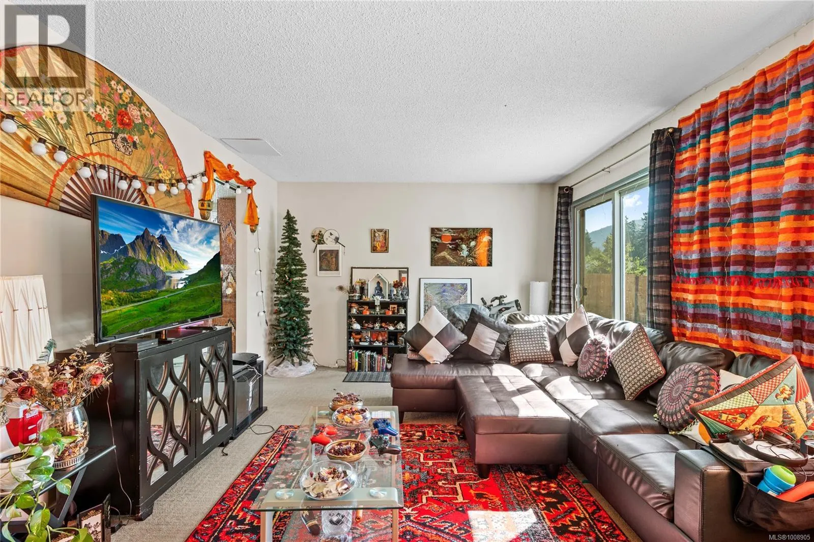 B 1060 St. George Cres