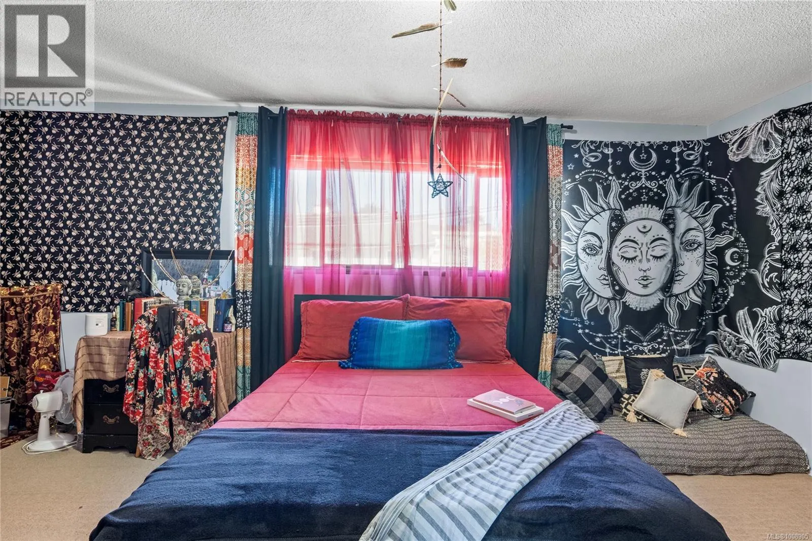 B 1060 St. George Cres