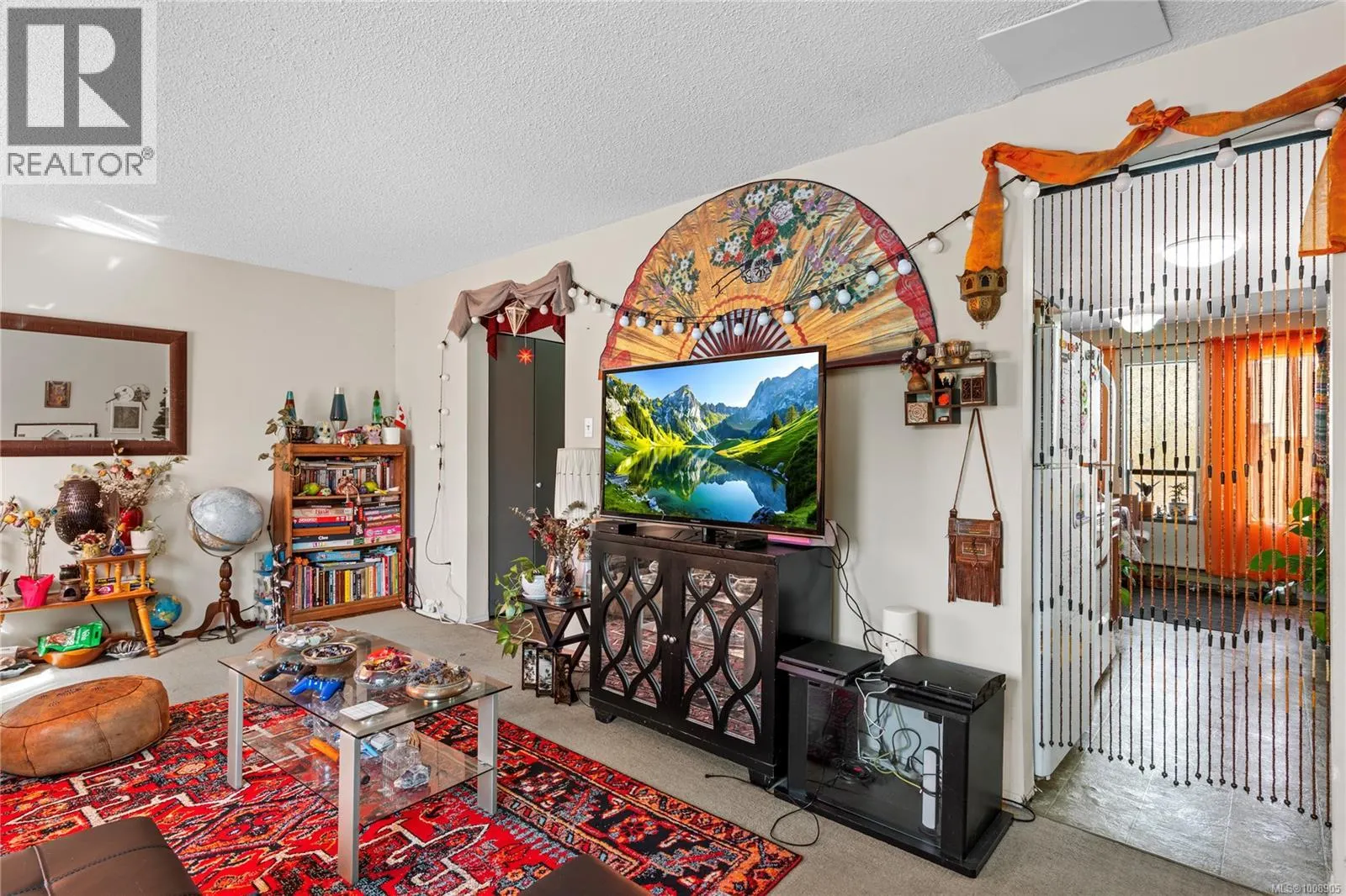 B 1060 St. George Cres