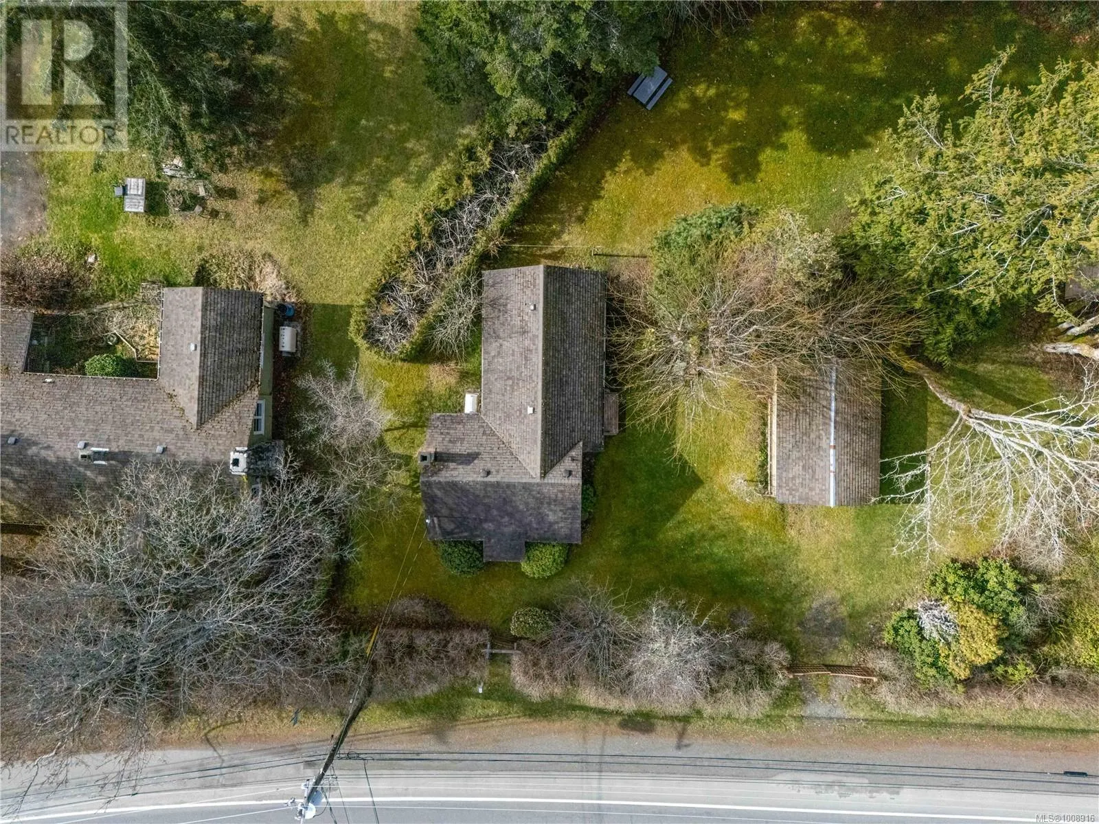 6100 Island Hwy W