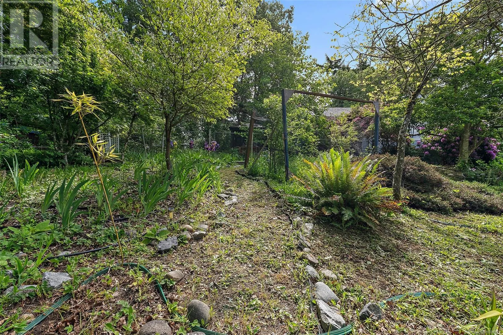 4607 West Saanich Rd