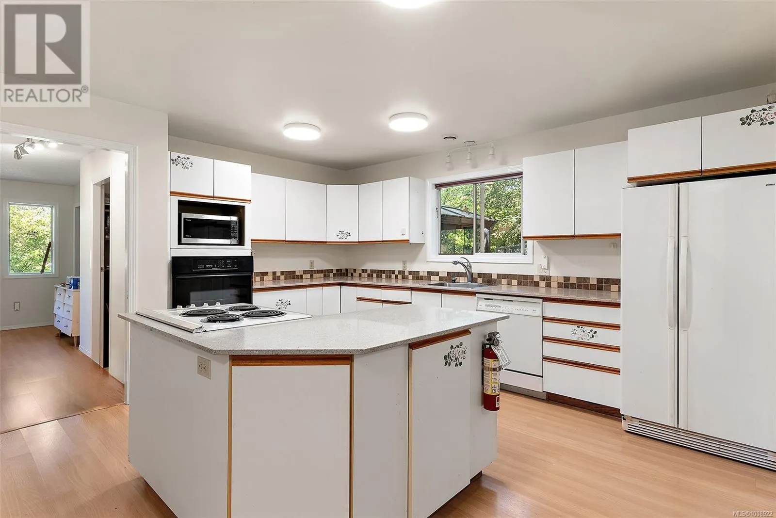 4607 West Saanich Rd