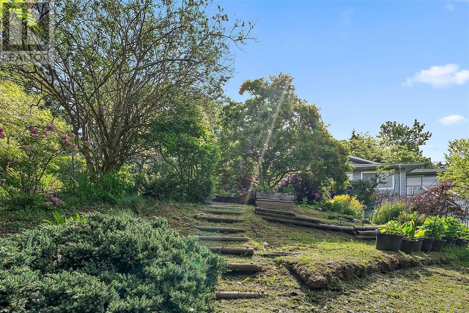 4607 West Saanich Rd