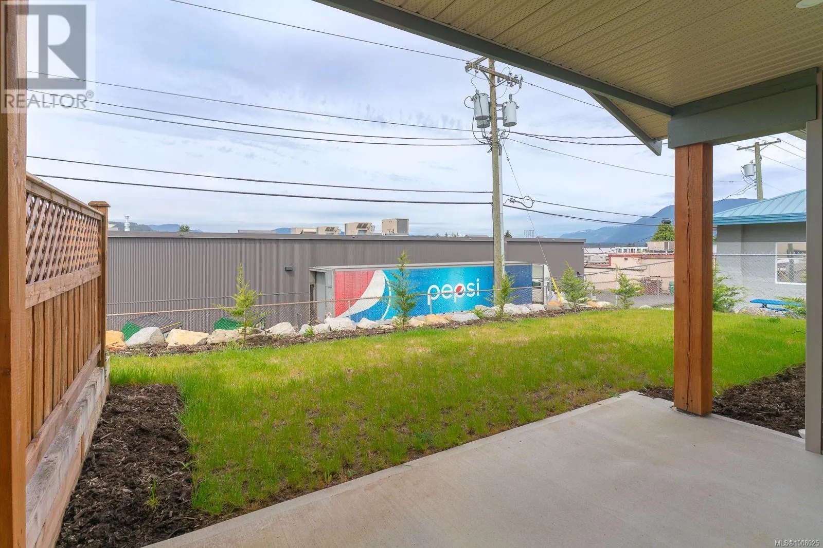 10 3774 12th Ave
